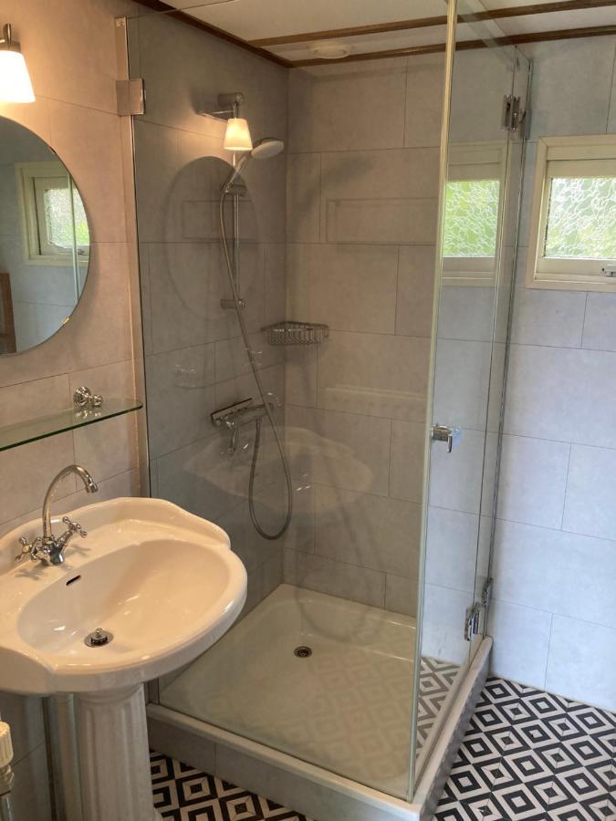 Chalet Wild Forest, Knus Chalet Op De Veluwe Met Gratis Parkeren Putten Exterior foto